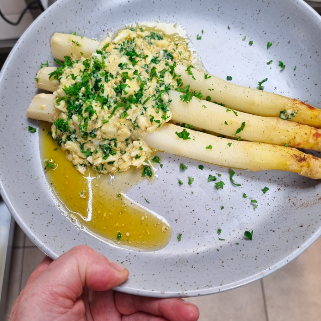 asperges a la flamande